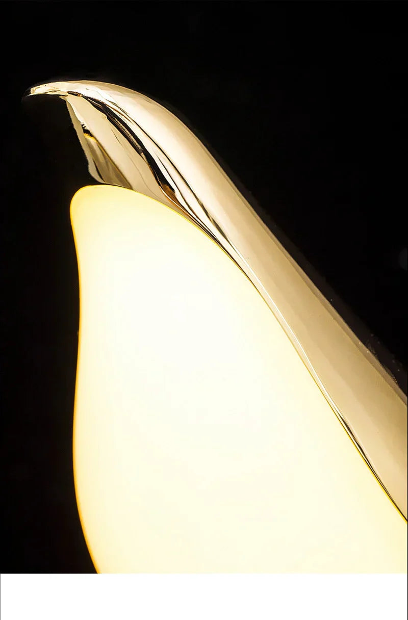 GLIMPSE | Majestic Avian Wall Lamp