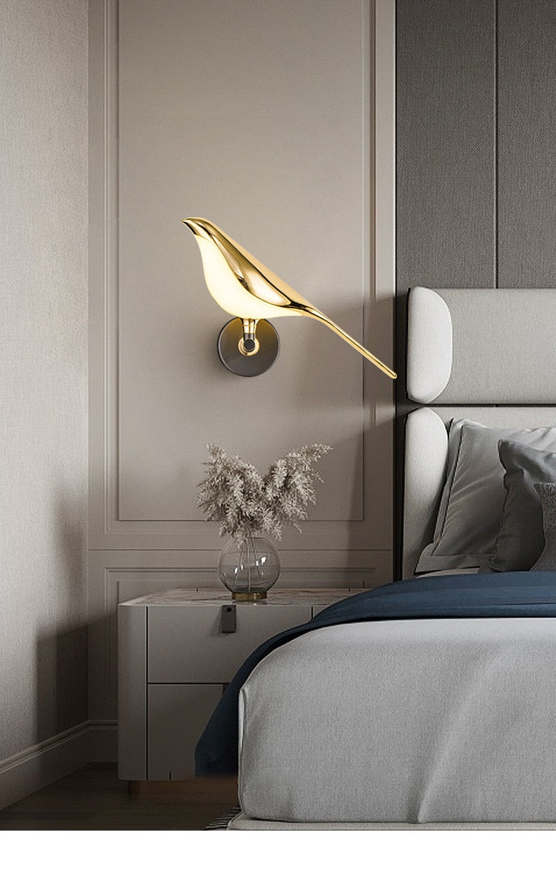 GLIMPSE | Majestic Avian Wall Lamp