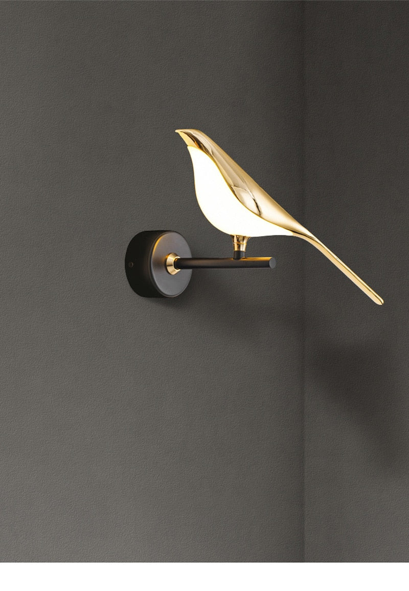 GLIMPSE | Majestic Avian Wall Lamp