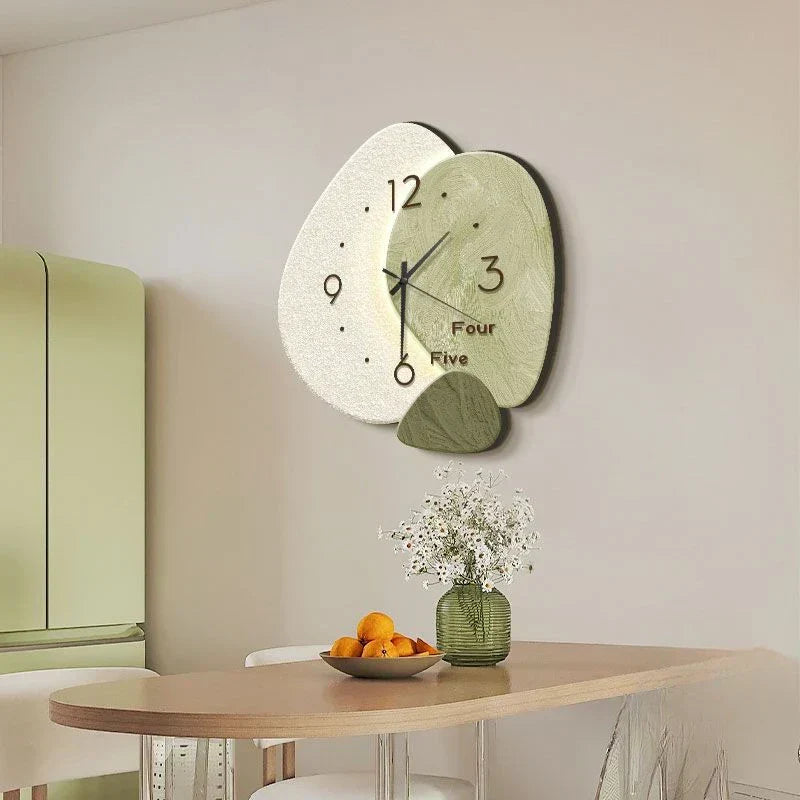 GLIMPSE | Scandinavian creative irregular decorative wall clock