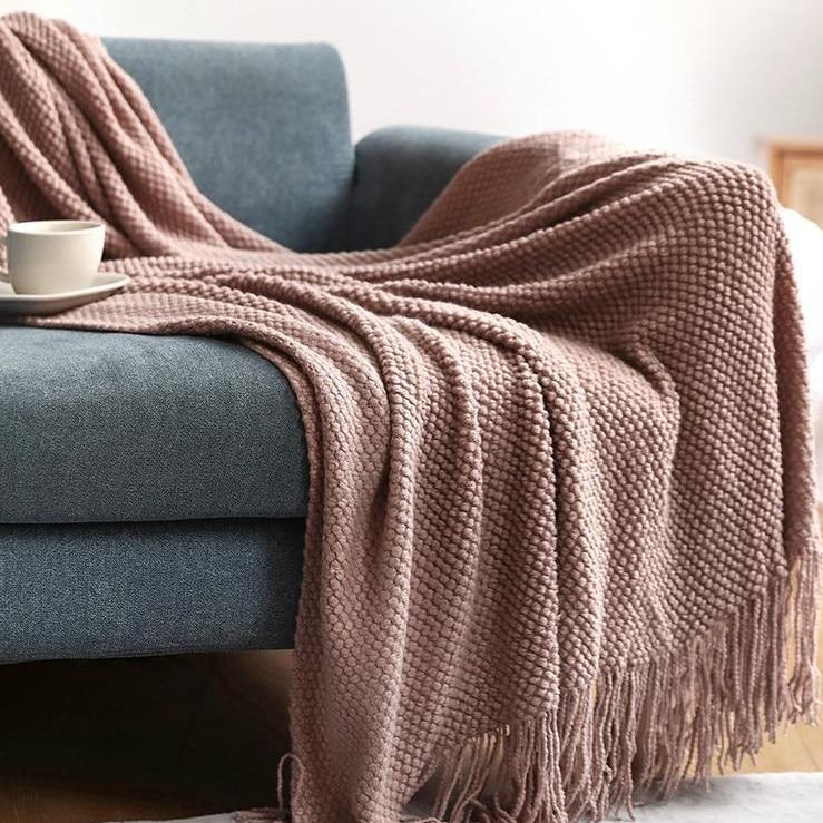 GLIMPSE | Boho knitted frieze blanket