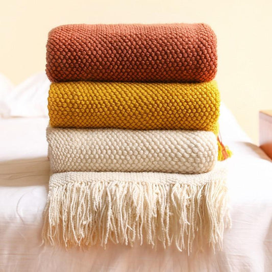 GLIMPSE | Boho knitted frieze blanket