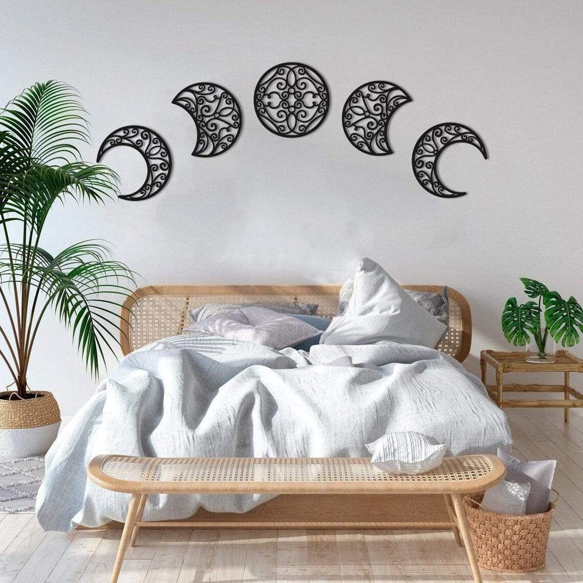 GLIMPSE | Rustic Wooden Moonphase Wall Decor