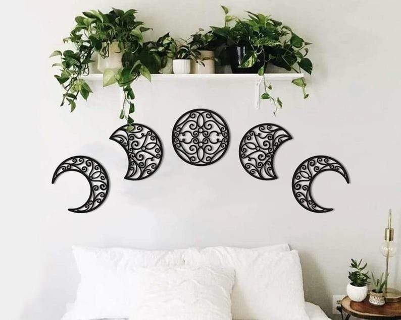 GLIMPSE | Rustic Wooden Moonphase Wall Decor